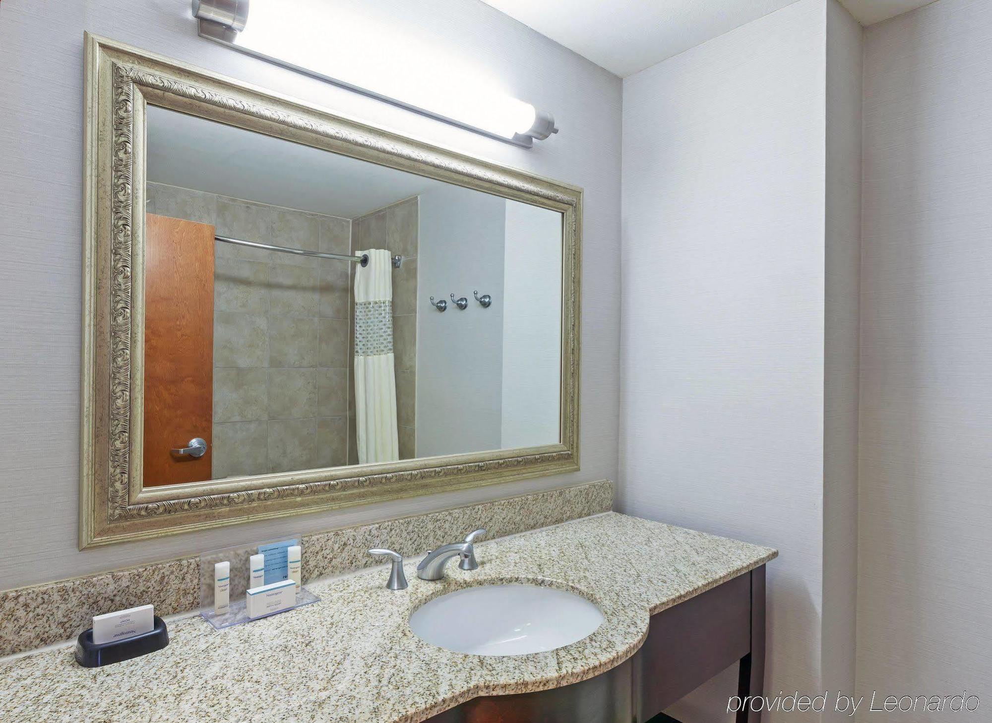 Hampton Inn & Suites Houston-Westchase Екстер'єр фото
