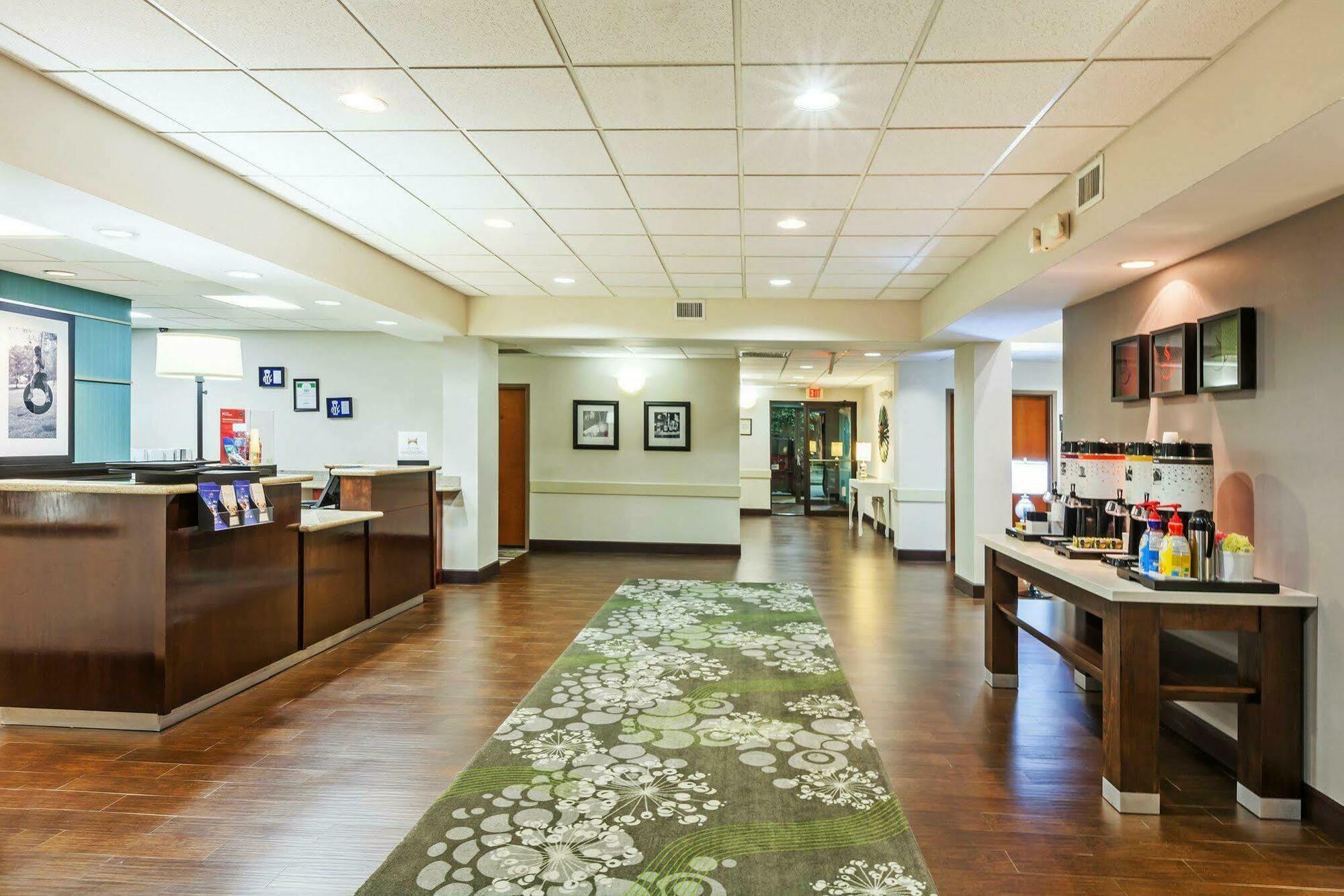 Hampton Inn & Suites Houston-Westchase Екстер'єр фото